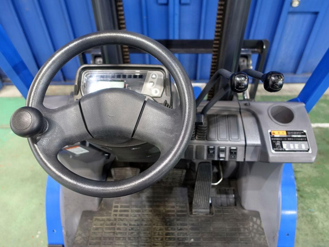 Forklift — Ready Stock (lot 1207-6398399)
