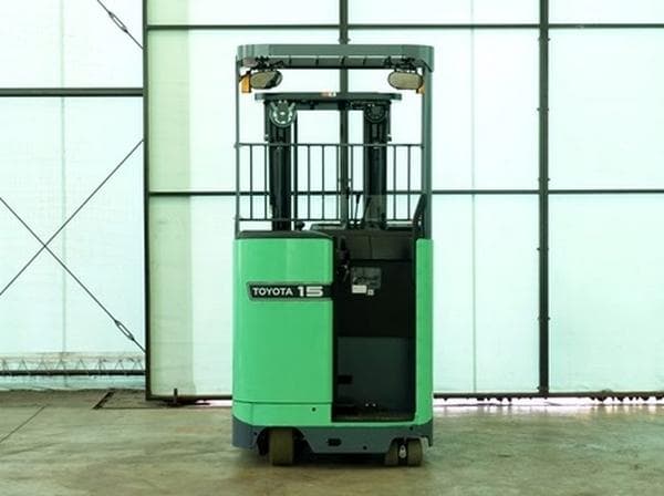 Reach Forklift — Ready Stock (lot 1207-6400973)