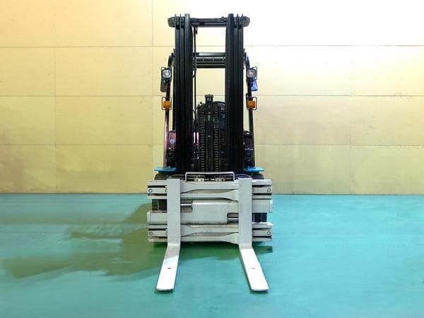 Forklift — Ready Stock (lot 1207-6403246)