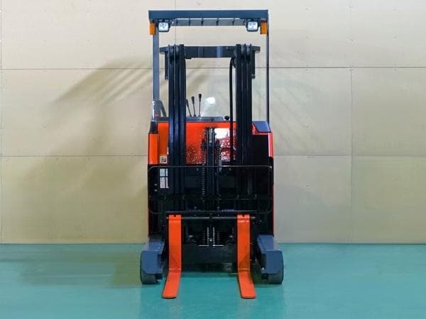 Reach Forklift — Ready Stock (lot 1207-6404207)