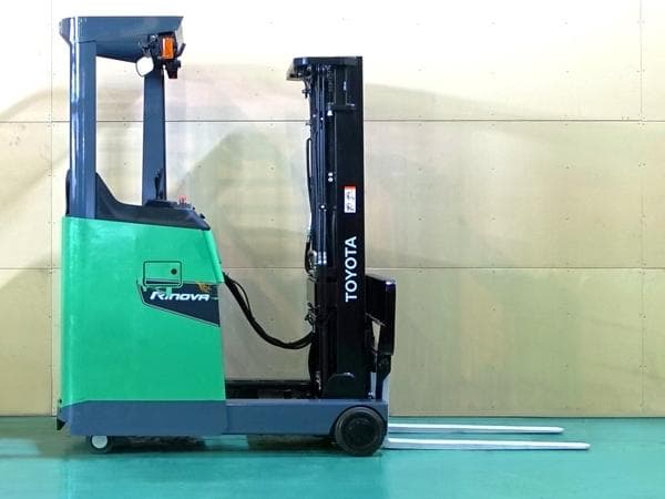 Reach Forklift — Ready Stock (lot 1207-6404607)
