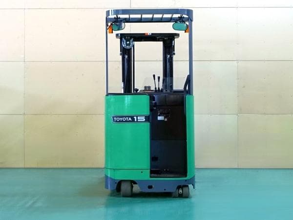 Reach Forklift — Ready Stock (lot 1207-6404607)
