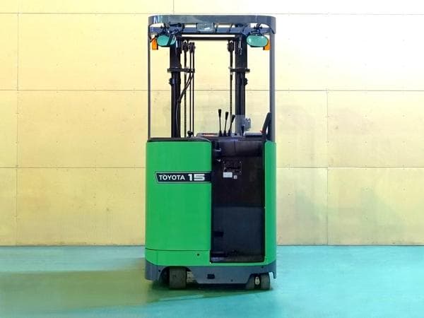 Reach Forklift — Ready Stock (lot 1207-6404937)