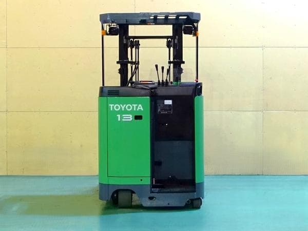 Reach Forklift — Ready Stock (lot 1207-6404981)
