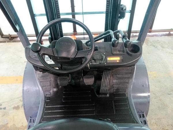 Forklift — Ready Stock (lot 1207-6408756)