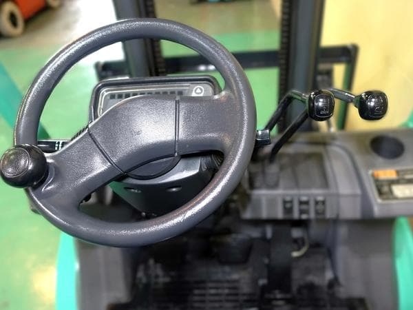 Forklift — Ready Stock (lot 1207-6411557)