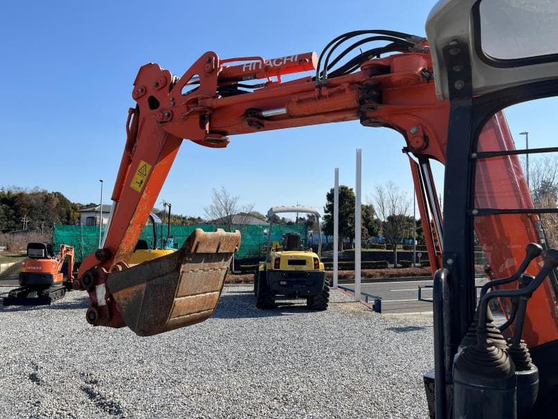 MINI EXCAVATOR — Ready Stock (lot 1207-6416465)