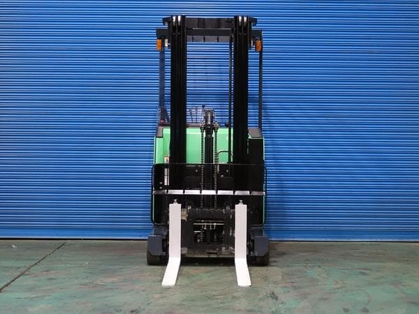 Reach Forklift — Ready Stock (lot 1207-6421822)