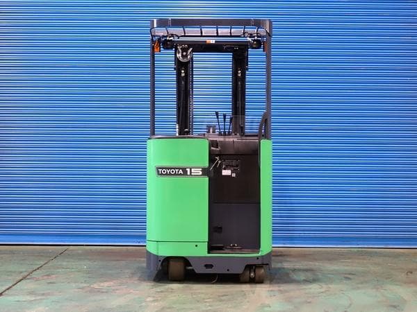 Reach Forklift — Ready Stock (lot 1207-6421822)