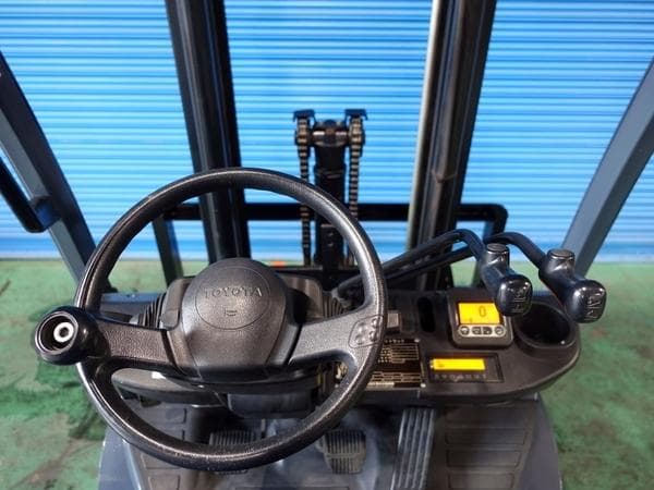 Forklift — Ready Stock (lot 1207-6421823)