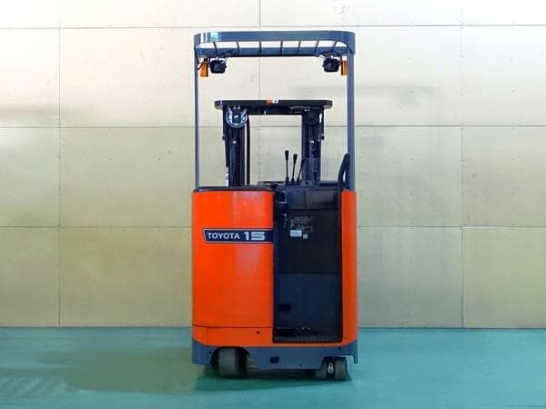 Reach Forklift — Ready Stock (lot 1207-6422256)