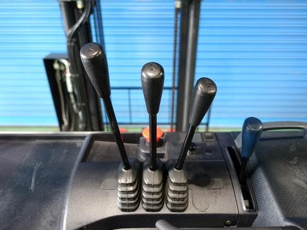 Reach Forklift — Ready Stock (lot 1207-6431827)