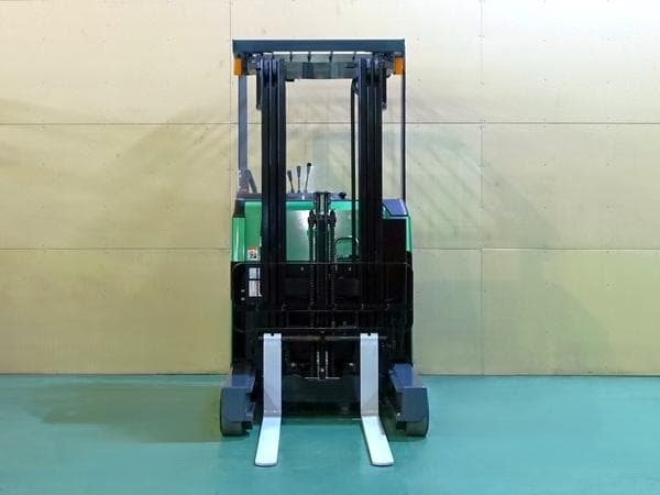Reach Forklift — Ready Stock (lot 1207-6431868)