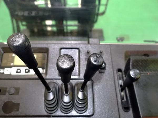 Reach Forklift — Ready Stock (lot 1207-6431877)