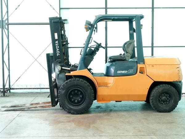 Forklift — Ready Stock (lot 1207-6432281)