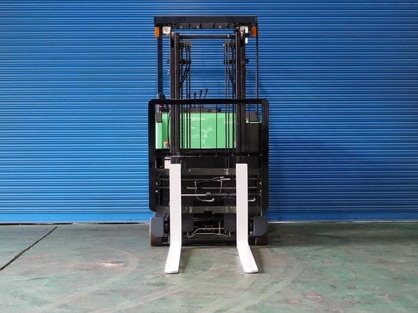 Reach Forklift — Ready Stock (lot 1207-6435410)