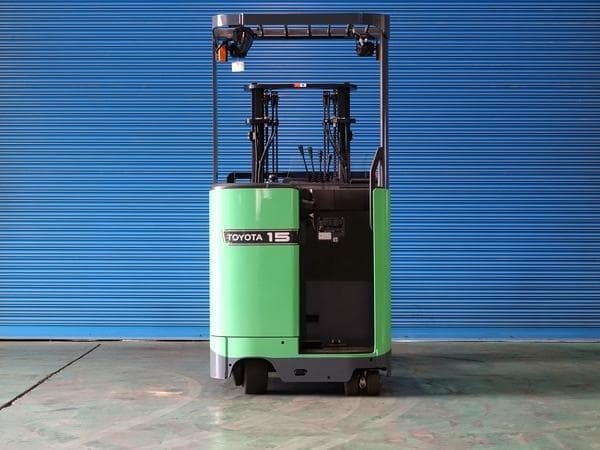 Reach Forklift — Ready Stock (lot 1207-6435410)