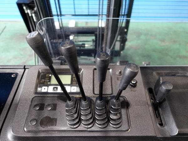 Reach Forklift — Ready Stock (lot 1207-6435410)