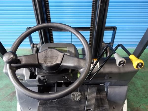Battery Forklift — Ready Stock (lot 1207-6435437)