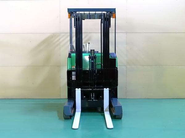 Reach Forklift — Ready Stock (lot 1207-6436569)