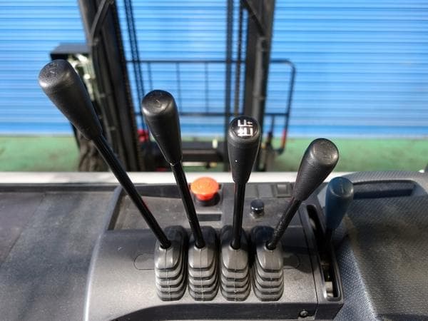 Reach Forklift — Ready Stock (lot 1207-6437224)