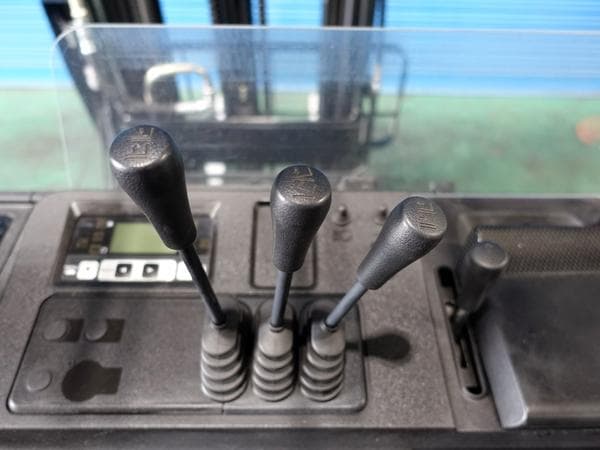 Reach Forklift — Ready Stock (lot 1207-6437266)