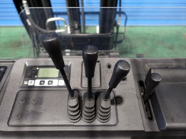 Reach Forklift — Ready Stock (lot 1207-6439218)