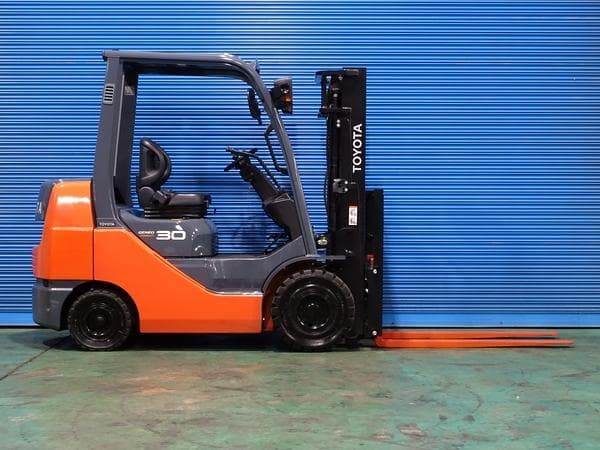 Forklift — Ready Stock (lot 1207-6439958)