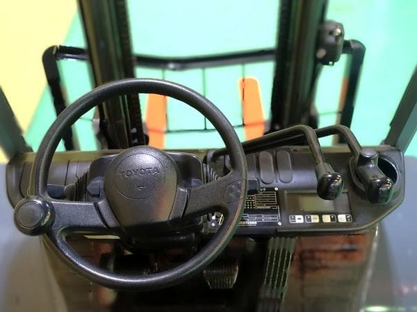 Forklift — Ready Stock (lot 1207-6439977)