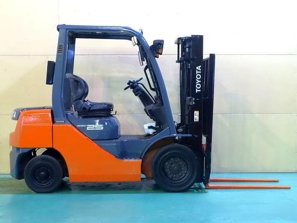 Forklift — Ready Stock (lot 1207-6440359)