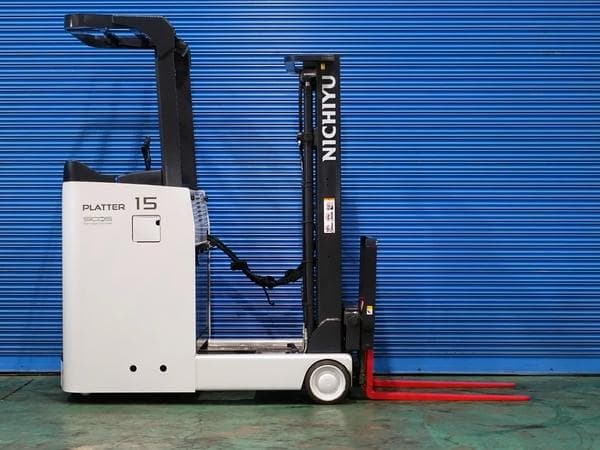 Reach Forklift — Ready Stock (lot 1207-6440402)