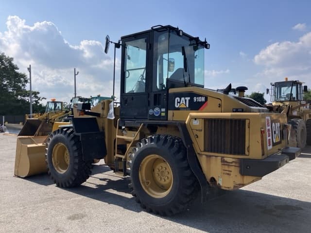 WHEEL LOADER — Auction (lot 8451-10)