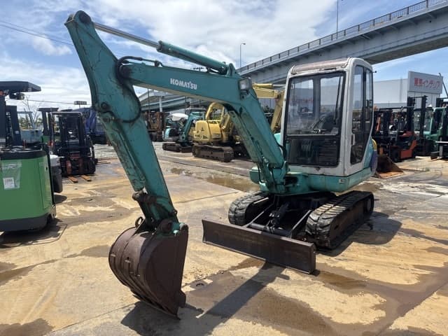 MINI EXCAVATOR — Auction (lot 8451-10008)