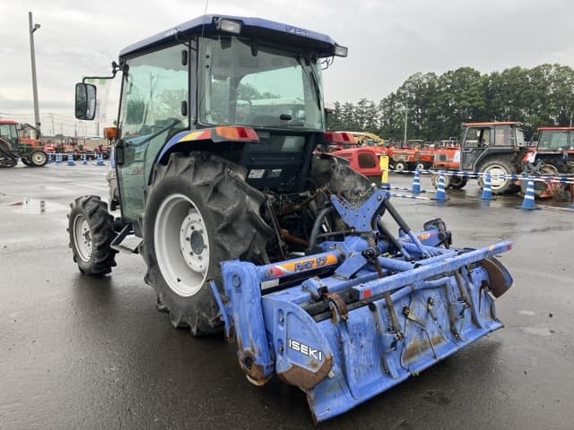 Tractor — Auction (lot 8451-1001)