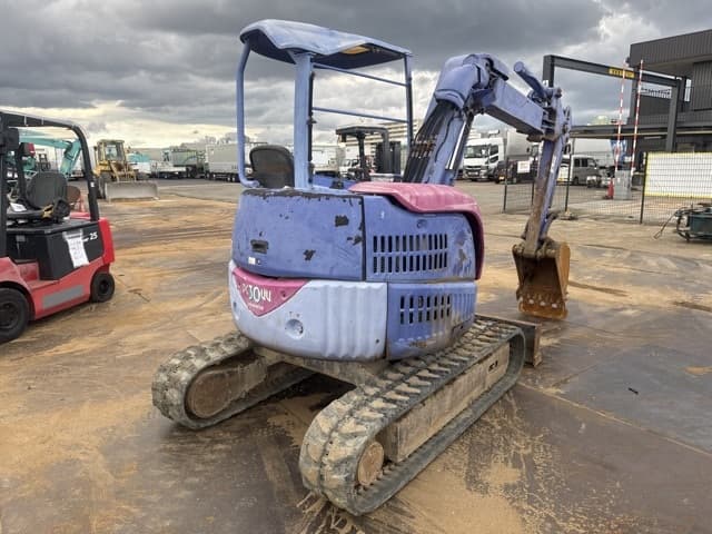 MINI EXCAVATOR — Auction (lot 8451-10011)