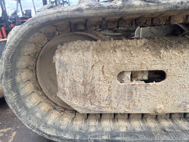 MINI EXCAVATOR — Auction (lot 8451-10011)