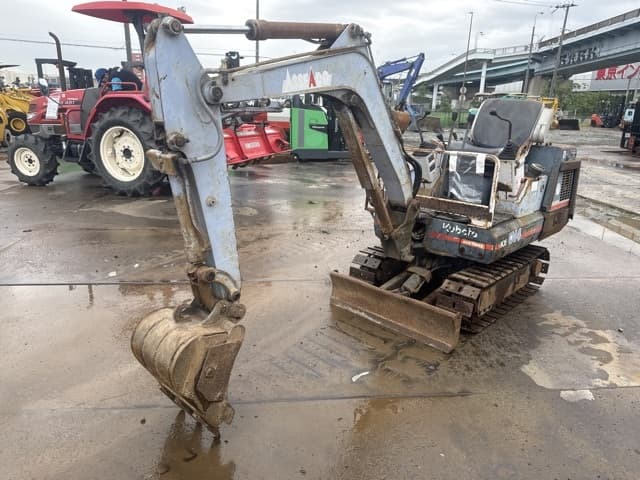 MINI EXCAVATOR — Auction (lot 8451-10015)