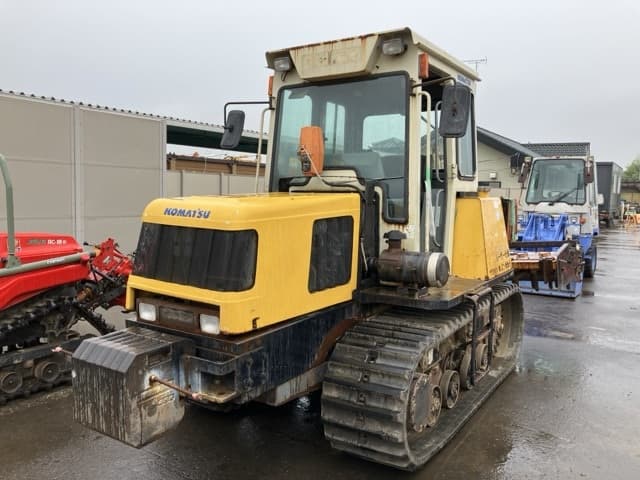 Tractor — Auction (lot 8451-1002)