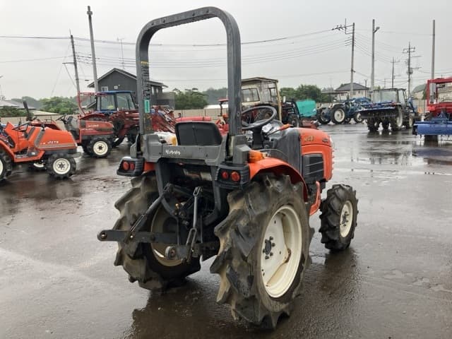 Tractor — Auction (lot 8451-1010)