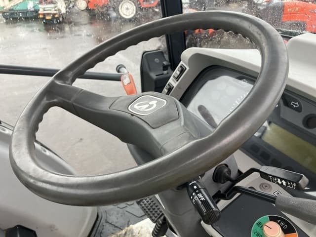 Tractor — Auction (lot 8451-1013)