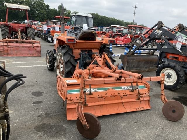 Tractor — Auction (lot 8451-1014)
