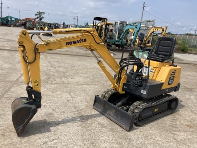 MINI EXCAVATOR — Auction (lot 8451-102)