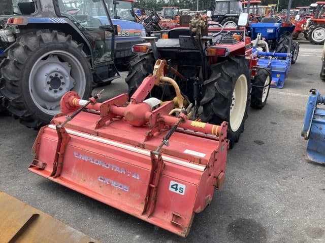 Tractor — Auction (lot 8451-1021)