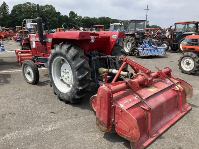 Tractor — Auction (lot 8451-1027)