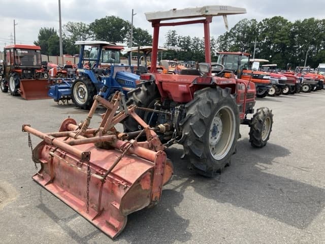 Tractor — Auction (lot 8451-1029)