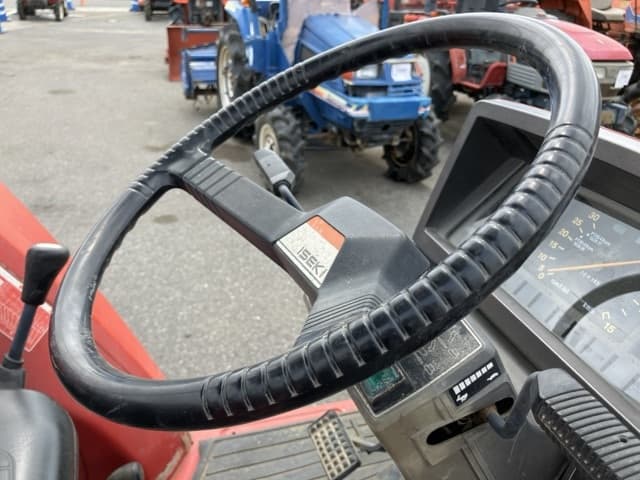 Tractor — Auction (lot 8451-1029)