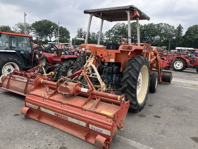 Tractor — Auction (lot 8451-1043)
