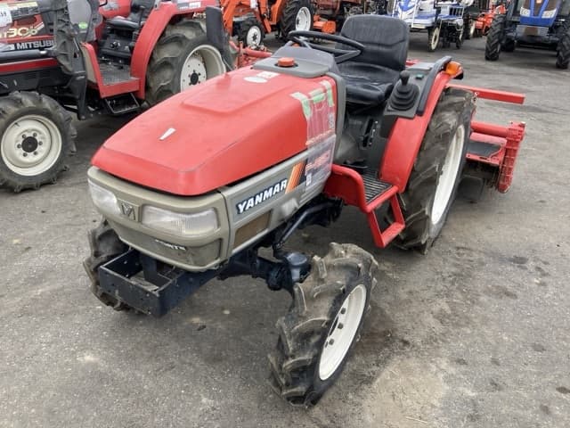 Tractor — Auction (lot 8451-1048)
