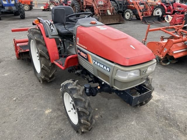 Tractor — Auction (lot 8451-1048)
