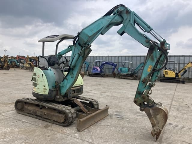 MINI EXCAVATOR — Auction (lot 8451-105)